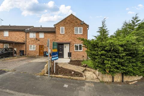 3 bedroom end of terrace house for sale, Bellver, Toothill, Swindon