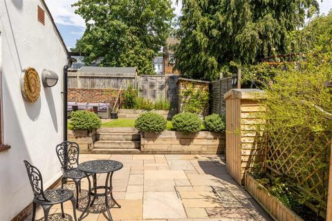 4 bedroom semi-detached house for sale, Ifold Road, Redhill