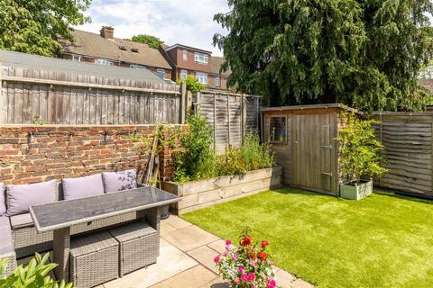 4 bedroom semi-detached house for sale, Ifold Road, Redhill