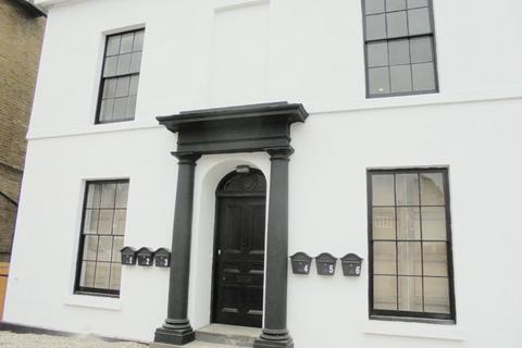 2 bedroom flat to rent, Ashford Road, Maidstone, Kent, ME14