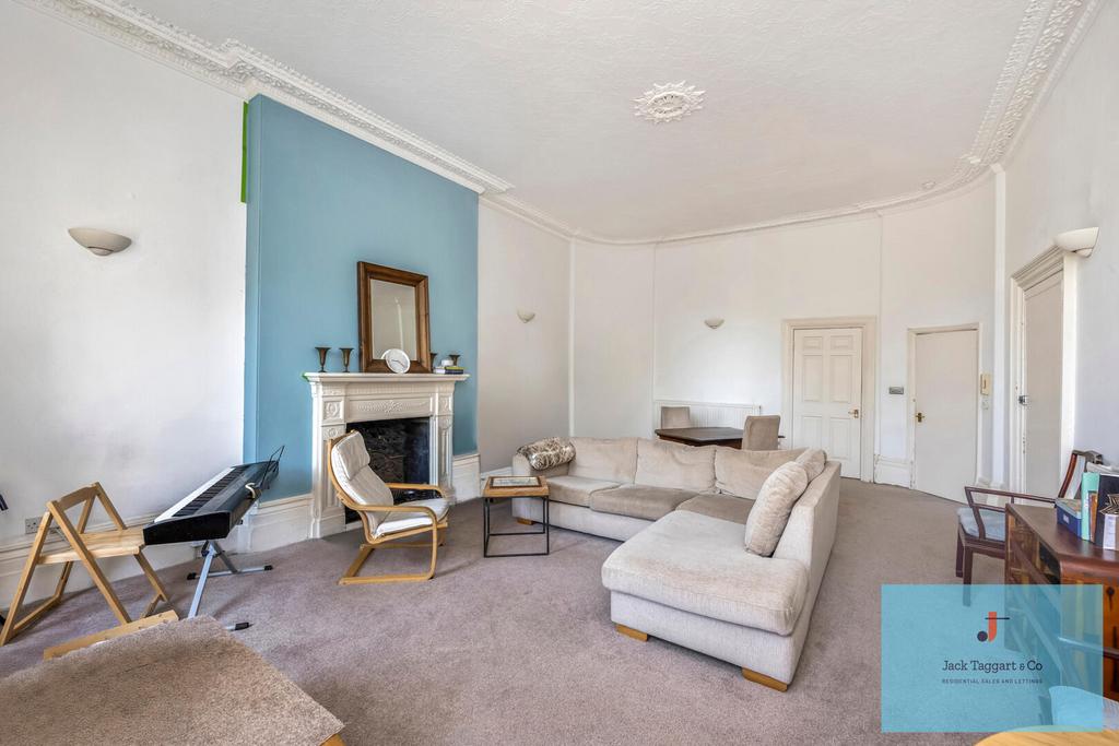 Brunswick Square, Hove - View 3