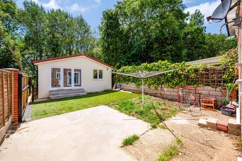 3 bedroom semi-detached house for sale, High Grove, Plumstead