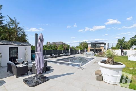 3 bedroom detached house for sale, Lower Dunton Road, Dunton, Brentwood, Essex, CM13