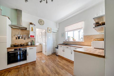 4 bedroom end of terrace house for sale, Spring Gardens, Hull HU4