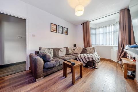 3 bedroom terraced house for sale, Newbald Grove, East Riding of Yorkshi HU6