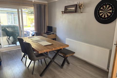 3 bedroom detached bungalow for sale, Alder Road, Poole BH12