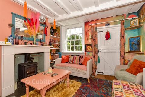 2 bedroom cottage for sale, Church Path, Horsham RH13