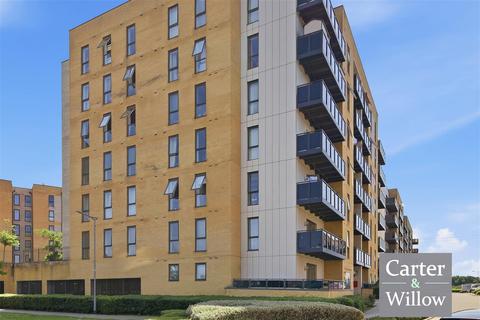 3 bedroom apartment to rent, Sandy House, Barking, Essex