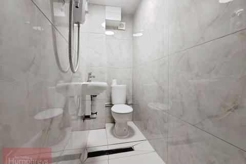 4 bedroom semi-detached house to rent, Strawmead, Hatfield AL10