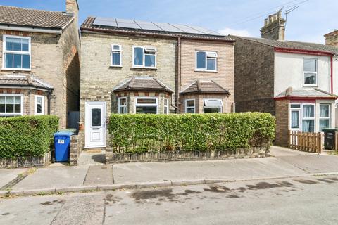 4 bedroom detached house for sale, Rochester Road, LOWESTOFT