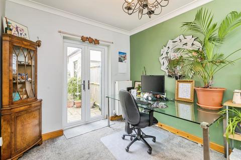 4 bedroom detached house for sale, Rochester Road, LOWESTOFT