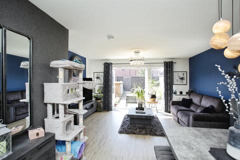 3 bedroom semi-detached house for sale, Park View, Houlton, Rugby