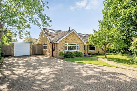 5 bedroom chalet for sale, Kenyons, West Horsley