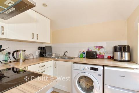 Studio for sale, Bakehouse Cottages, Billingshurst RH14