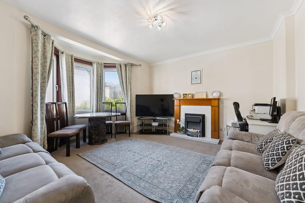 Apartment in Glasgow, Scotstounhill, Scotstoun - View 2
