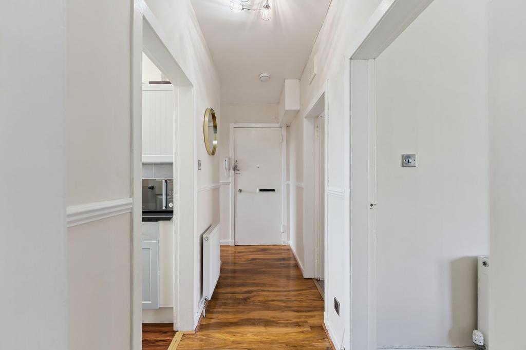 Apartment in Glasgow, Scotstounhill, Scotstoun - View 6