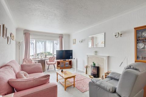 undefined, Orchard Mead, Leigh-on-sea, SS9