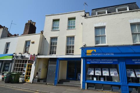 Studio to rent, Bath Street, Cheltenham, Gloucestershire, GL50 1YA