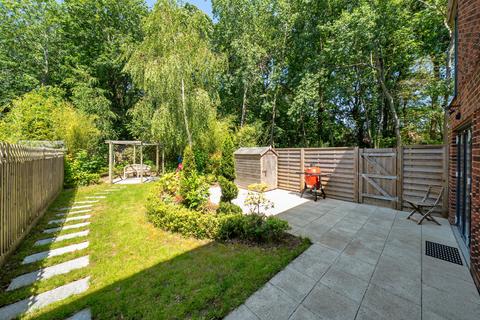 4 bedroom house for sale, Barnes Wallis Way, St. Albans, AL2
