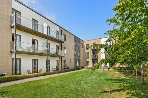 2 bedroom flat for sale, Angus Court, Thame OX9