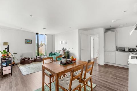 2 bedroom flat for sale, Angus Court, Thame OX9