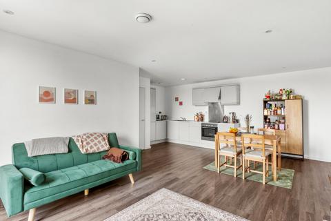 2 bedroom flat for sale, Angus Court, Thame OX9