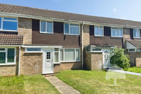 3 bed terraced house for rent in Goodman Park, Slough SL2