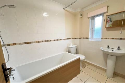 1 bedroom flat to rent, St Andrews View, Taunton TA2