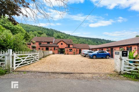 9 bedroom detached house for sale, Pontygwaith Treharris CF46 5PD