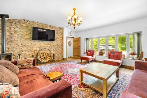 9 bedroom detached house for sale, Pontygwaith Treharris CF46 5PD
