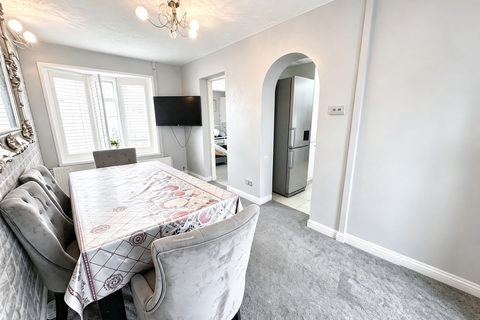 2 bedroom semi-detached house for sale, Goode Close, Oldbury B68