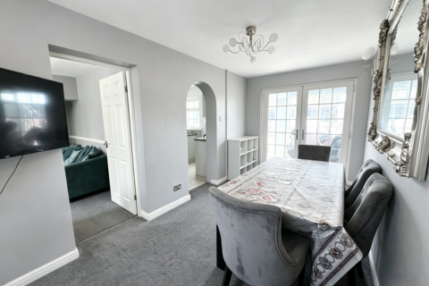 2 bedroom semi-detached house for sale, Goode Close, Oldbury B68