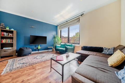 3 bedroom terraced house for sale, Plover Way, Canada Water, London, SE16