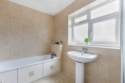 4 bedroom house for sale, Peareswood Gardens, Stanmore, HA7