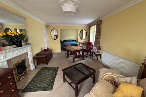 2 bedroom detached bungalow for sale, Highfields Drive, Bilsthorpe