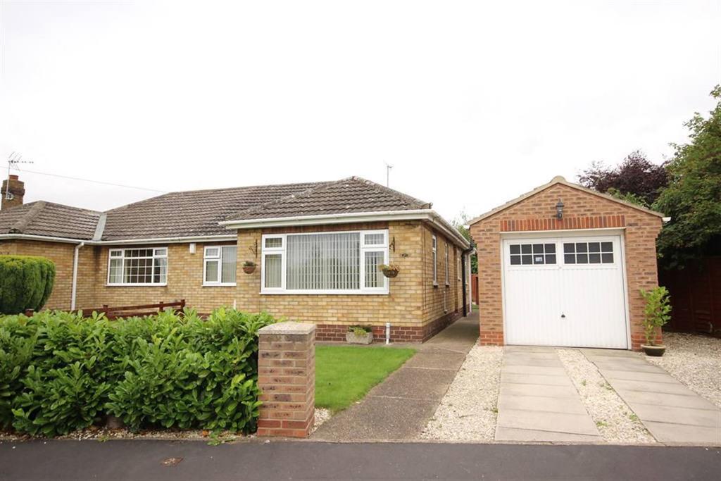 West Hall Garth, South Cave, East Yorkshire, HU15 2 bed semidetached