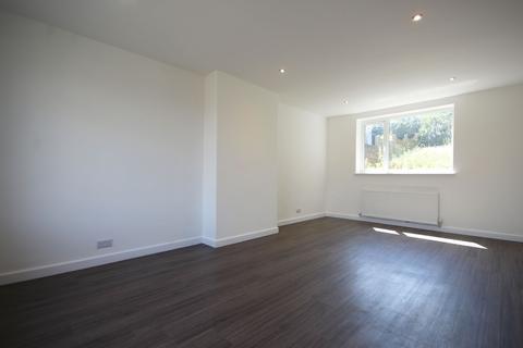 3 bedroom terraced house for sale, Farm Road, Weaverham, CW8