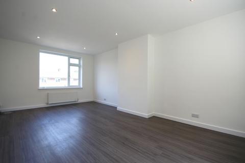 3 bedroom terraced house for sale, Farm Road, Weaverham, CW8