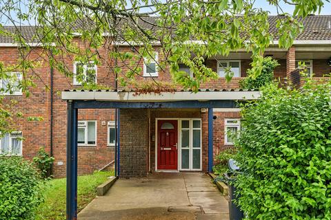 Holmshaw Close, London