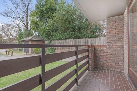 2 bedroom apartment to rent, Rectory Road, Beckenham, BR3