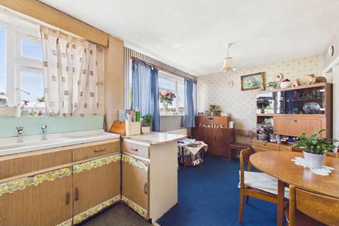 3 bedroom semi-detached house for sale, Rolleston Drive, Arnold, Nottingham