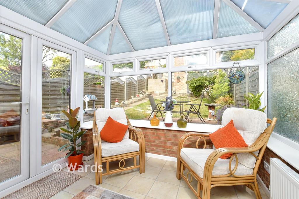 2 bedroom semi-detached house for sale