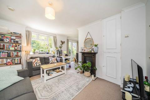 Bassingham Road, London SW18
