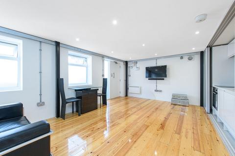 Scout Way, Mill Hill, London, NW7