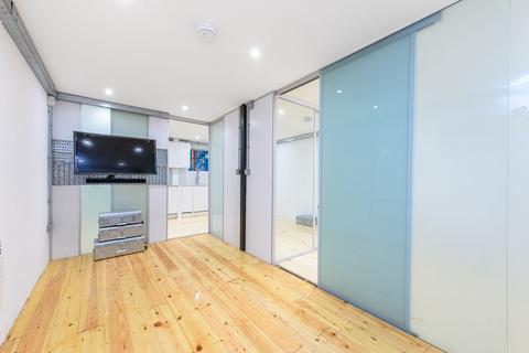 Scout Way, Mill Hill, London, NW7