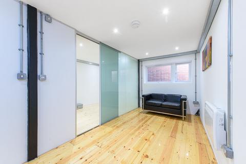 Scout Way, Mill Hill, London, NW7