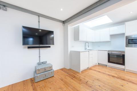 Scout Way, Mill Hill, London, NW7