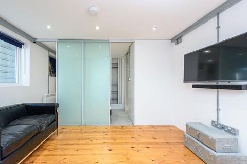 Scout Way, Mill Hill, London, NW7