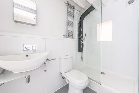 1 bedroom flat for sale, Scout Way, Mill Hill, London, NW7
