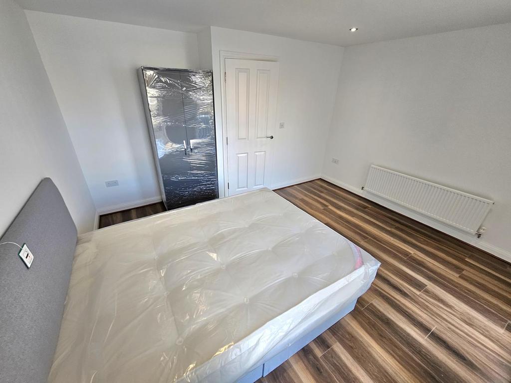 House in Oadby and Wigston, Leicestershire - View 5